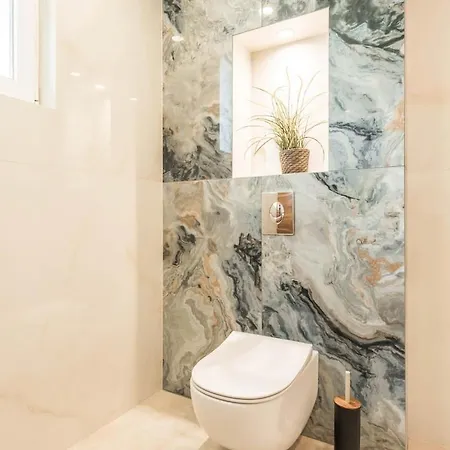 Belcanto 2 Bedroom Near The Opera House Апартамент *